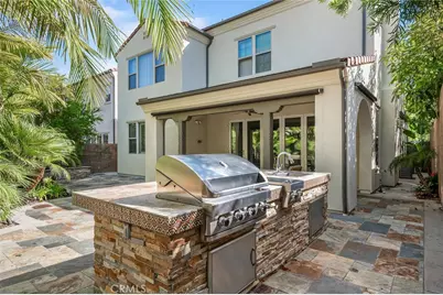 121 Catalonia, Irvine, CA 92618 - Photo 36