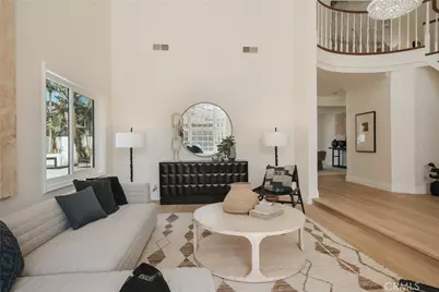 17182 Hillside Circle, Huntington Beach, CA 92649 - Photo 8