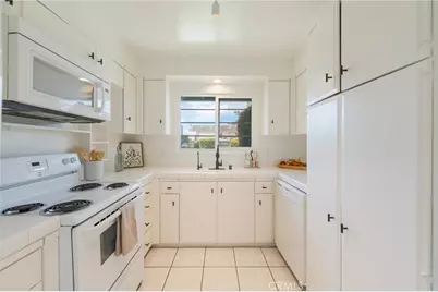1106 Mitchell, Tustin, CA 92780 - Photo 6
