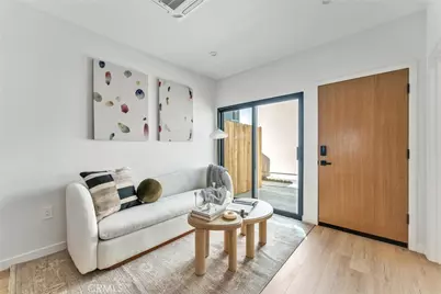 1604 1/2 N Kingsley, Los Angeles, CA 90027 - Photo 2