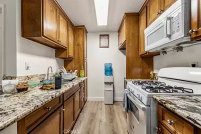 801 S Lyon #A105, Santa Ana, CA 92705 - Photo 8