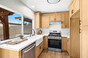 2692 W Plum Tree Ln, Anaheim, CA 92801 - Photo 6