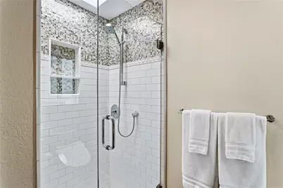 223 14th Street, Huntington Beach, CA 92648 - Photo 24