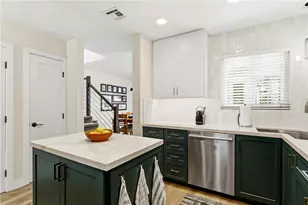 223 14th St, Huntington Beach, CA 92648 - Photo 10