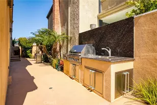 16181 Santa Barbara Ln, Huntington Beach, CA 92649 - Photo 50