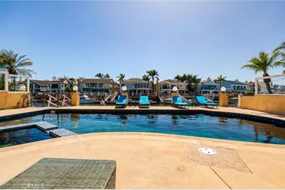 16181 Santa Barbara Lane, Huntington Beach, CA 92649 - Photo 44