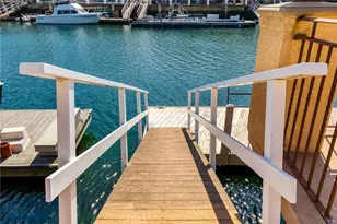 16181 Santa Barbara Ln, Huntington Beach, CA 92649 - Photo 46