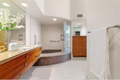 16181 Santa Barbara Lane, Huntington Beach, CA 92649 - Photo 26