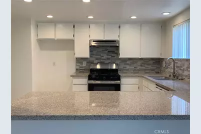 11414 Strathern, North Hollywood, CA 91605 - Photo 8