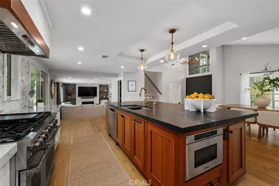 27022 Mariscal, Mission Viejo, CA 92691 - Photo 10