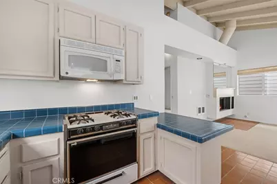 707 1/2 Marigold Avenue, Corona del Mar, CA 92625 - Photo 8