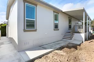 129 La Ronda, Tustin, CA 92780 - Photo 32