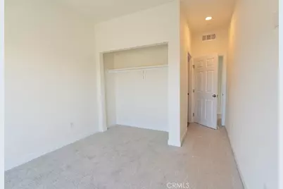 1041 W Leighton Avenue, Los Angeles, CA 90037 - Photo 24