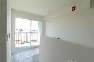 1041 W Leighton Ave, Los Angeles, CA 90037 - Photo 16