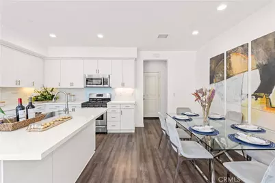 56 Bay Layrel, Irvine, CA 92618 - Photo 4
