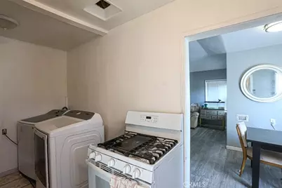 10223 S Grevillea, Inglewood, CA 90304 - Photo 22