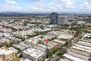 11928 Kiowa, Los Angeles, CA 90049 - Photo 32