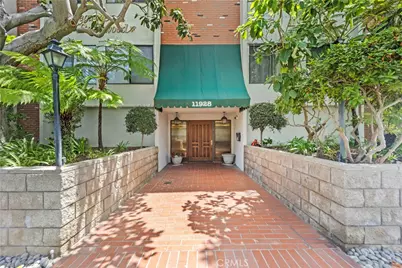 11928 Kiowa #105, Los Angeles, CA 90049 - Photo 24