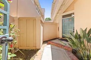32 Santa Cruz Aisle, Irvine, CA 92606 - Photo 2