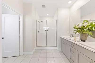 411 Chorus, Irvine, CA 92618 - Photo 30
