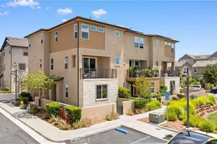411 Chorus, Irvine, CA 92618 - Photo 2