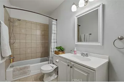 661 W 6th #B, Tustin, CA 92780 - Photo 14