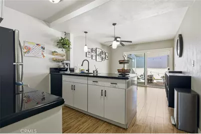 661 W 6th #B, Tustin, CA 92780 - Photo 6