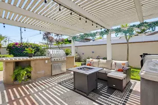 17711 Edwards, Huntington Beach, CA 92647 - Photo 30