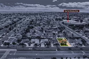 17711 Edwards, Huntington Beach, CA 92647 - Photo 32