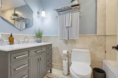 17711 Edwards, Huntington Beach, CA 92647 - Photo 26