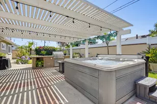 17711 Edwards, Huntington Beach, CA 92647 - Photo 28