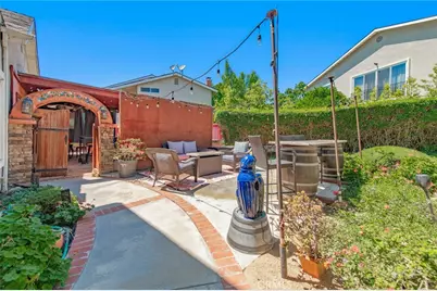 17586 Lebanon, Irvine, CA 92614 - Photo 34