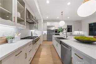 242 Sutters Ml, Irvine, CA 92602 - Photo 20