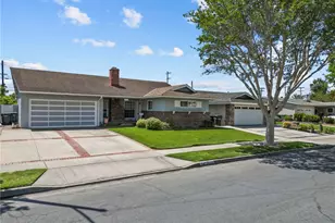 7562 Alhambra, Huntington Beach, CA 92647 - Photo 4