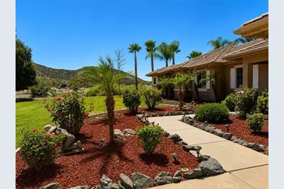 23841 Piedras, Lake Mathews, CA 92570 - Photo 10