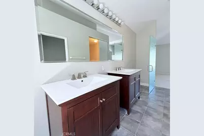 21 Presidio, Irvine, CA 92614 - Photo 14