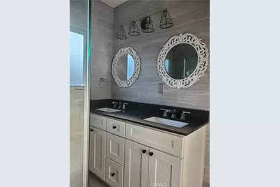 2480 Elden, Costa Mesa, CA 92627 - Photo 2