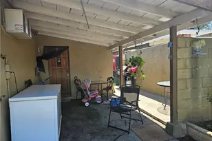 537 E 3rd, Rialto, CA 92376 - Photo 30