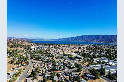 16374 Bailey Street, Lake Elsinore, CA 92530 - Photo 14