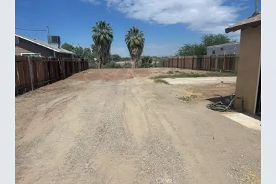 124 Clark, Palo Verde, CA 92266 - Photo 2