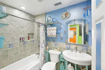 18051 Westlake Circle, Huntington Beach, CA 92648 - Photo 32