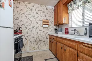 10921 Walnut, Los Alamitos, CA 90720 - Photo 28
