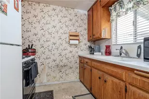 10921 Walnut, Los Alamitos, CA 90720 - Photo 28