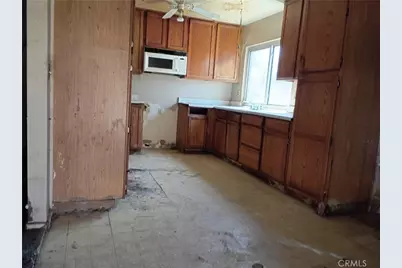 3294 Roberds, San Bernardino, CA 92405 - Photo 2