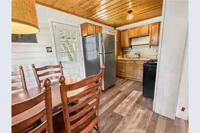 1170 Vine, Big Bear City, CA 92314 - Photo 10