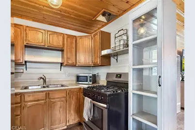 1170 Vine, Big Bear City, CA 92314 - Photo 6