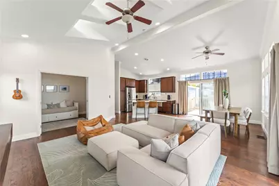 80 Huntington #624, Huntington Beach, CA 92648 - Photo 4