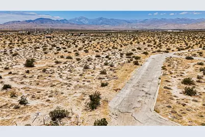19500 West Drive, Desert Hot Springs, CA 92240 - Photo 8