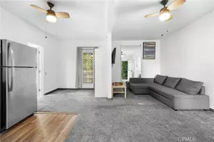 15401 Saticoy St, Van Nuys, CA 91406 - Photo 36