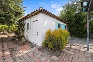 15401 Saticoy St, Van Nuys, CA 91406 - Photo 34